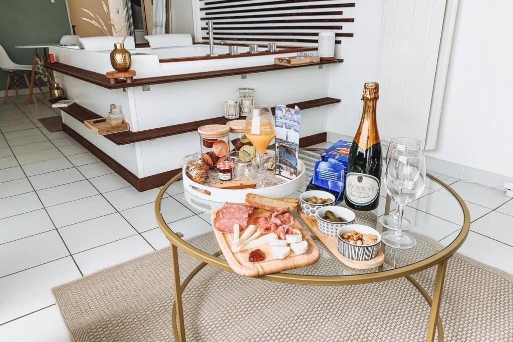 Nuit D'Exception - Loft Avec Jacuzzi Apartment บอร์โด ภายนอก รูปภาพ